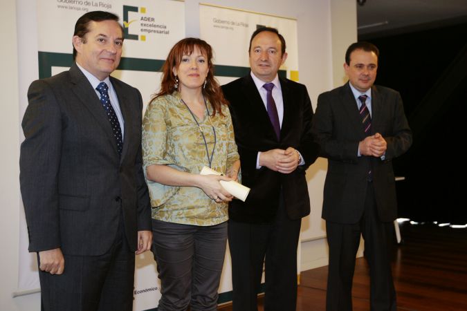 Entrega de diplomas a los nuevos Evaluadores de la Excelencia de La Rioja-17